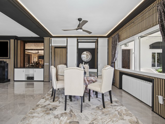 5 Schlafzimmer Villa in Estepona