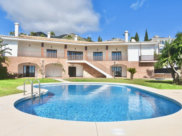 7 Schlafzimmer Villa in Benalmadena