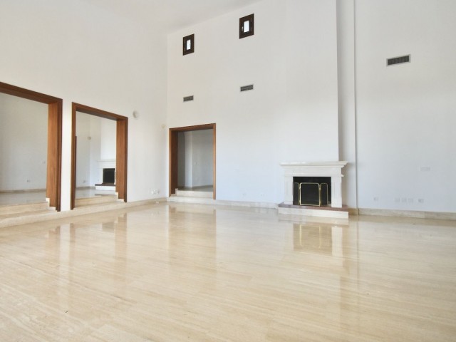 7 Schlafzimmer Villa in Benalmadena