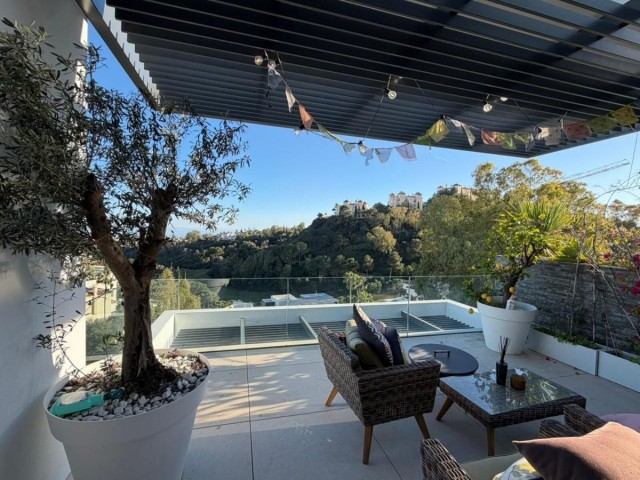 2 Schlafzimmer Apartment in Benahavís