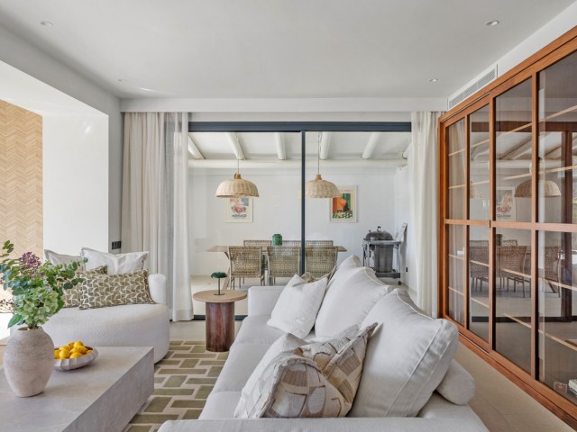 4 Schlafzimmer Villa in Nueva Andalucía