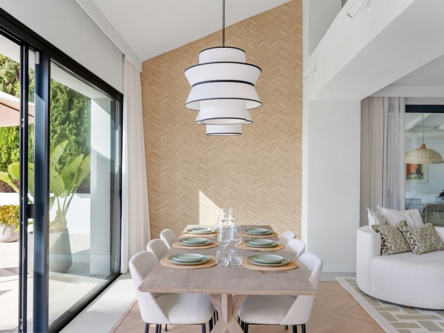 4 Schlafzimmer Villa in Nueva Andalucía