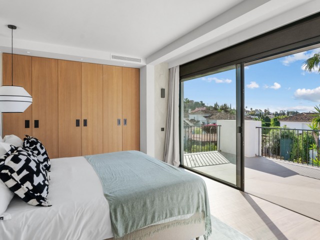 4 Schlafzimmer Villa in Nueva Andalucía