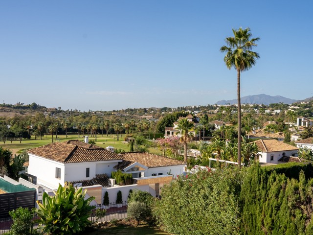 4 Schlafzimmer Villa in Nueva Andalucía