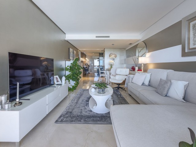 2 Bedrooms Apartment in Benahavís