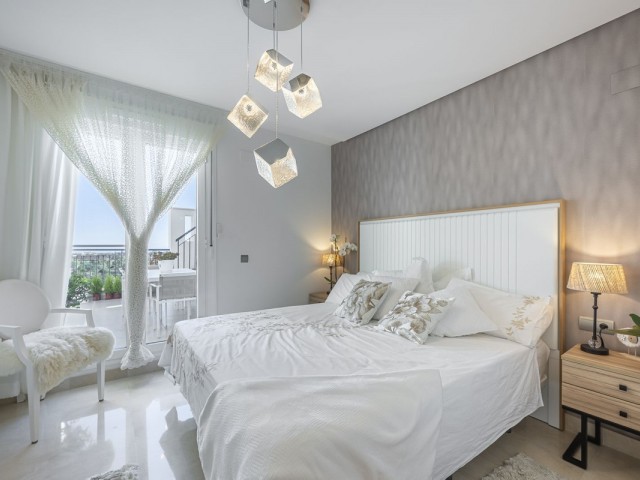 2 Bedrooms Apartment in Benahavís