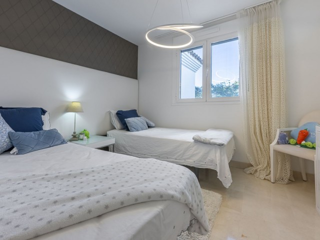 2 Bedrooms Apartment in Benahavís