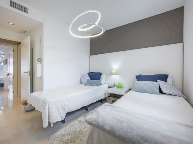 2 Bedrooms Apartment in Benahavís