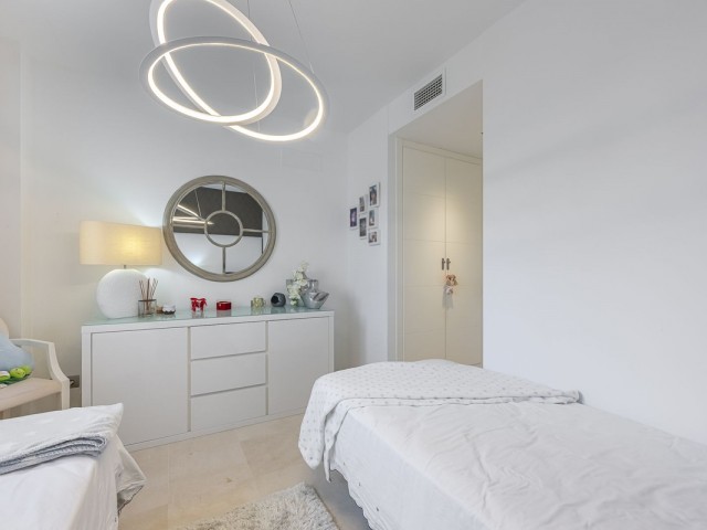 2 Bedrooms Apartment in Benahavís