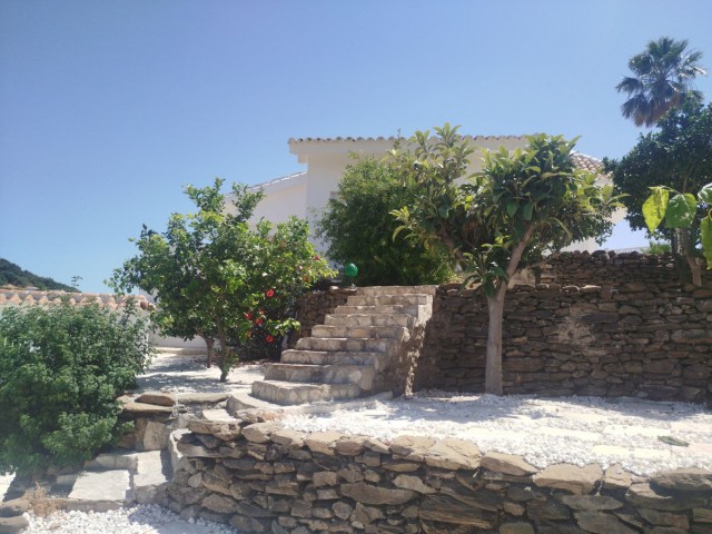 Huvila, Cerros del Aguila, R4879171