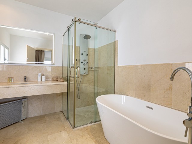 3 Schlafzimmer Villa in Marbella