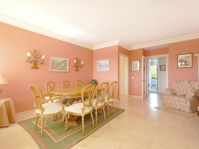 Apartment, Guadalmina Alta, R5308027