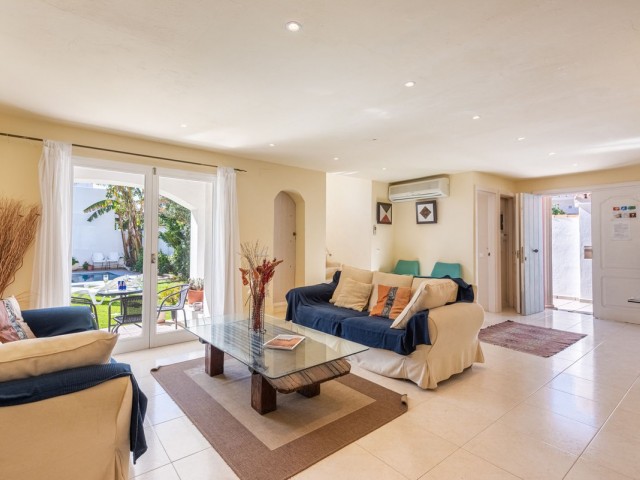 4 Bedrooms Villa in San Pedro de Alcántara