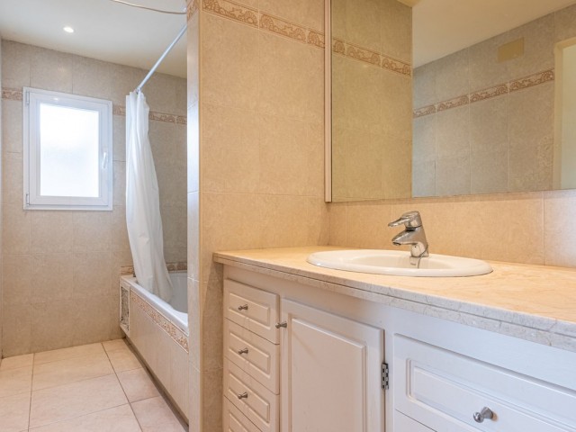 4 Bedrooms Villa in San Pedro de Alcántara