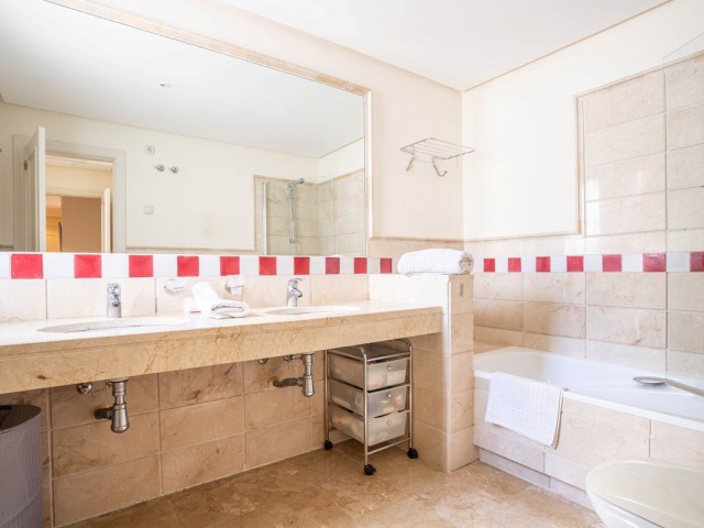 Appartement avec 3 Chambres  à Benahavís