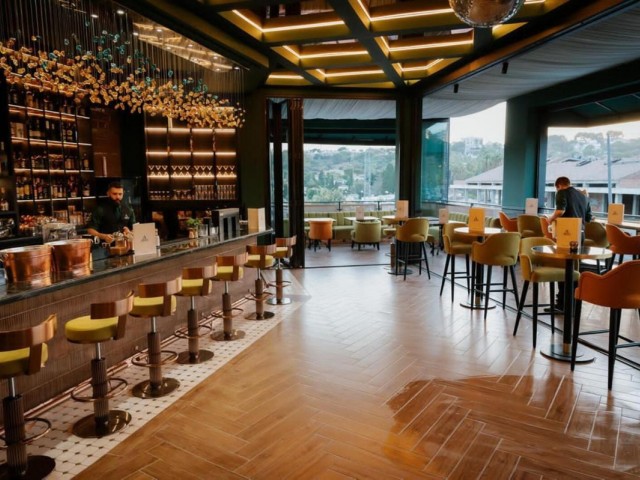 Liikekiinteistö Nueva Andalucía