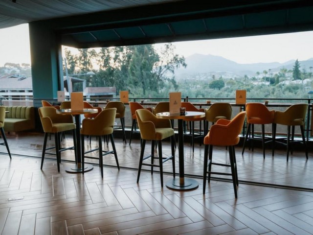 Liikekiinteistö Nueva Andalucía