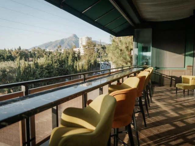 Liikekiinteistö Nueva Andalucía