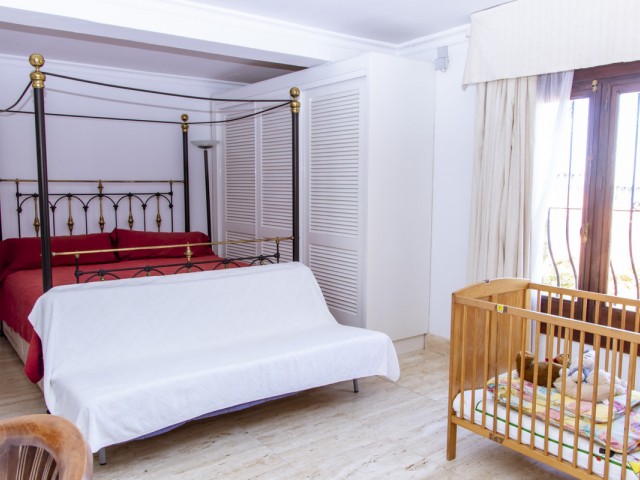 6 Schlafzimmer Villa in Estepona
