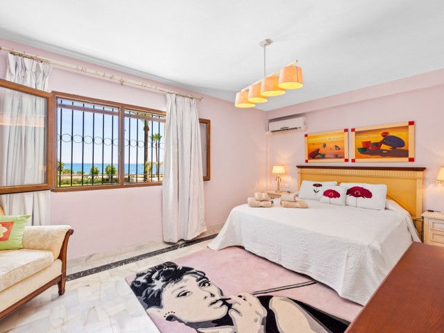 6 Schlafzimmer Villa in Estepona