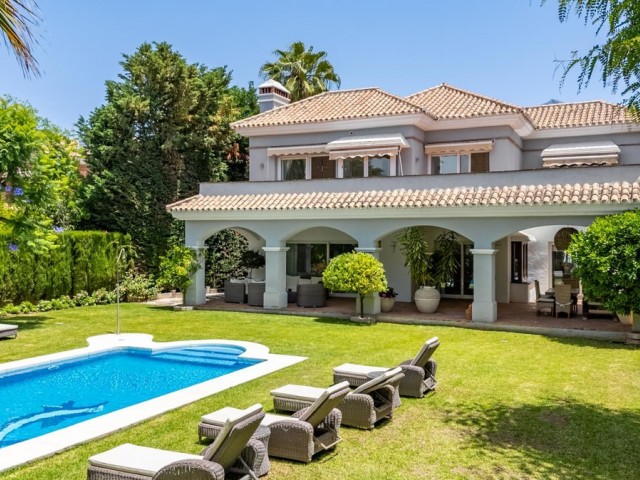 Villa, Nueva Andalucia