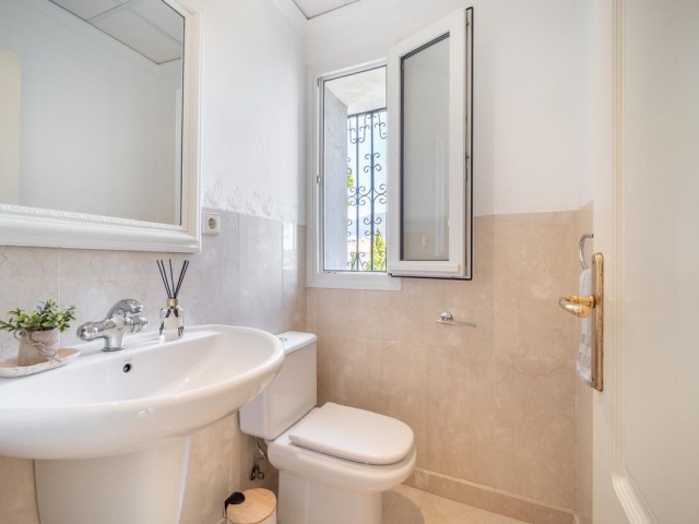 5 Schlafzimmer Villa in Nueva Andalucía