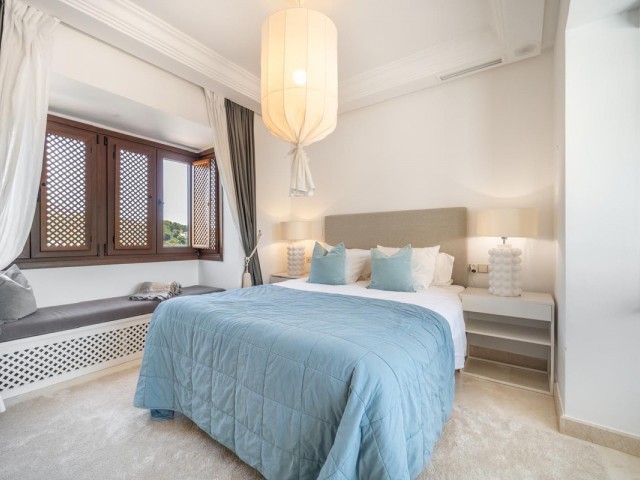 5 Bedrooms Villa in Nueva Andalucía