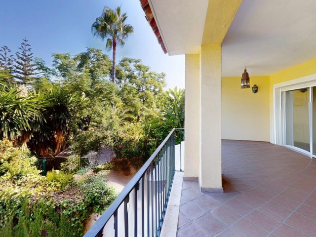 4 Schlafzimmer Apartment in Guadalmina Alta