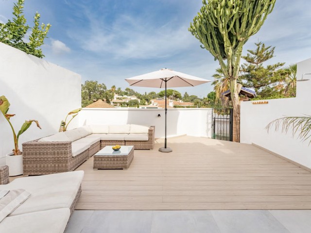 Rijtjeshuis, Elviria