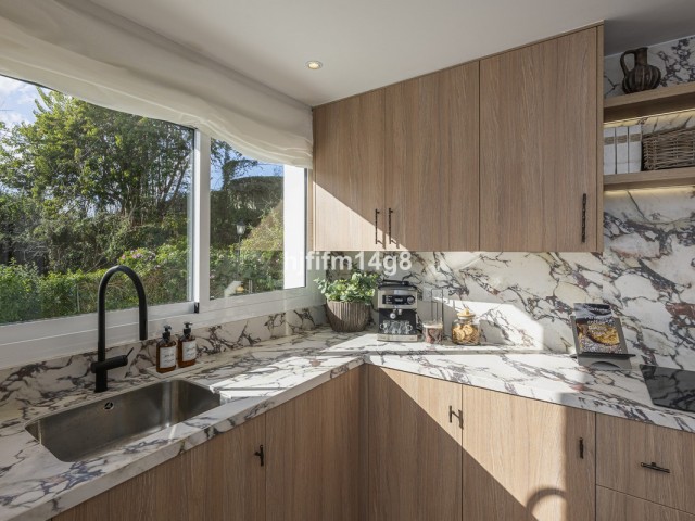 4 Schlafzimmer Reihenhaus in Nueva Andalucía