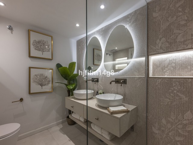 4 Schlafzimmer Reihenhaus in Nueva Andalucía