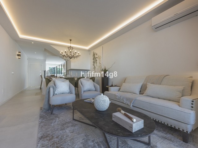 4 Makuuhuoneen Rivitalo Nueva Andalucía