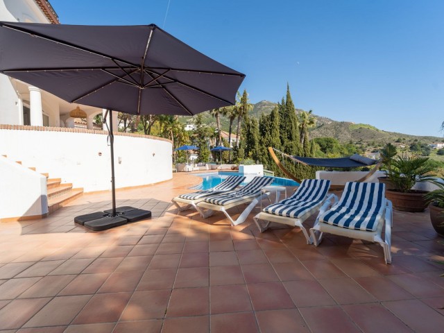 4 Schlafzimmer Villa in Valtocado