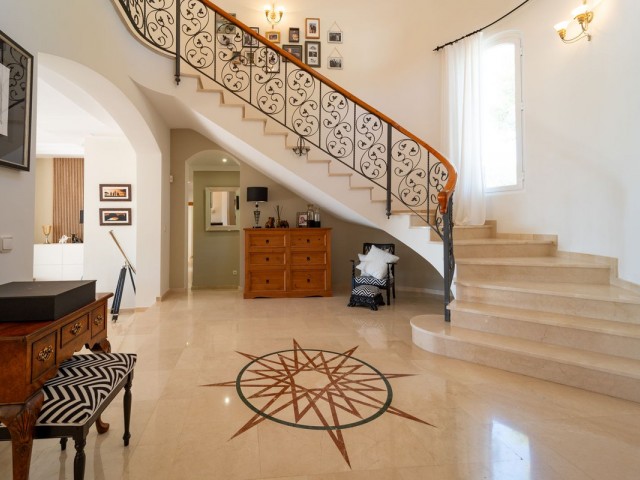 4 Schlafzimmer Villa in Valtocado