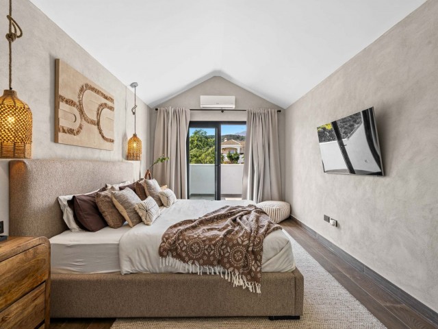 5 Schlafzimmer Villa in Estepona
