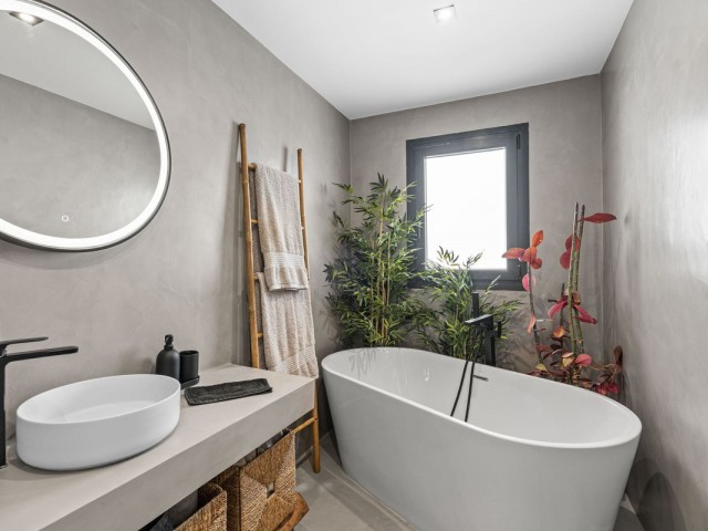 5 Schlafzimmer Villa in Estepona