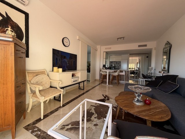 Penthouse avec 2 Chambres  à Bel Air