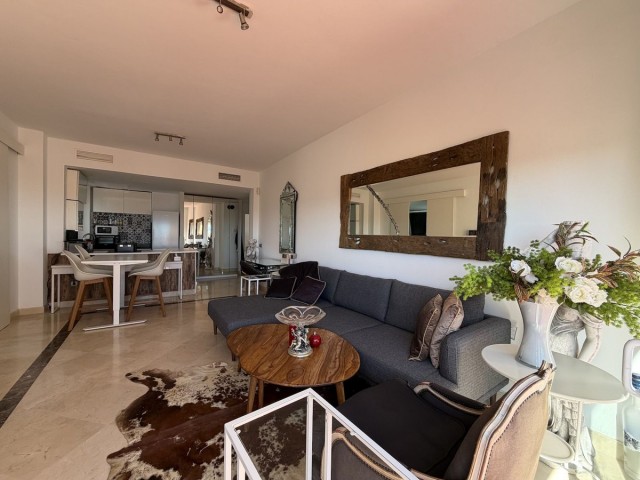 Penthouse avec 2 Chambres  à Bel Air