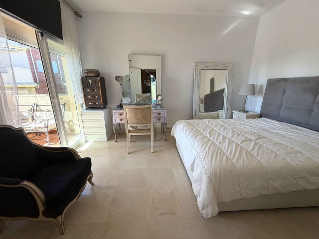 Penthouse avec 2 Chambres  à Bel Air