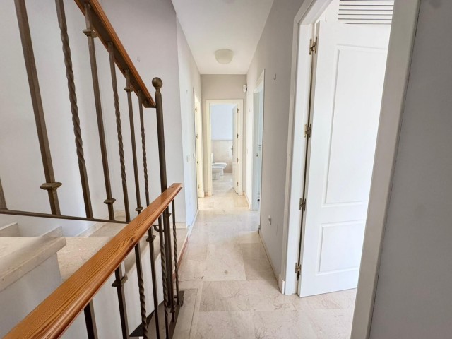 4 Schlafzimmer Villa in Riviera del Sol