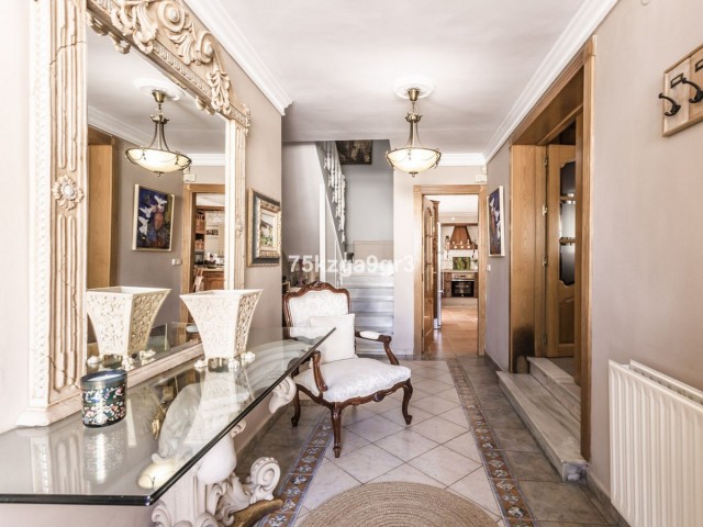 6 Bedrooms Villa in Benalmadena Costa