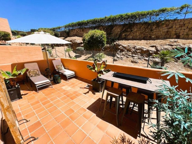 Apartment, Elviria, R5070859