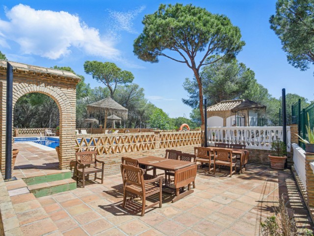 4 Schlafzimmer Apartment in Nueva Andalucía