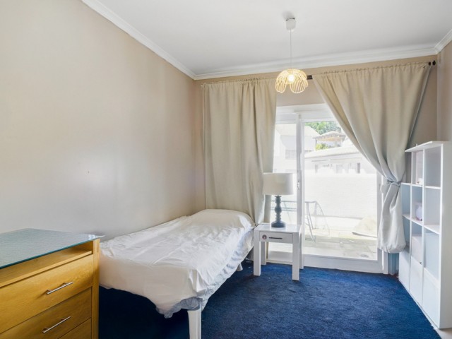 4 Schlafzimmer Apartment in Nueva Andalucía