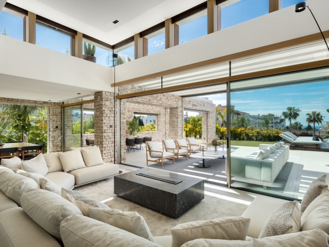 5 Schlafzimmer Villa in Nueva Andalucía