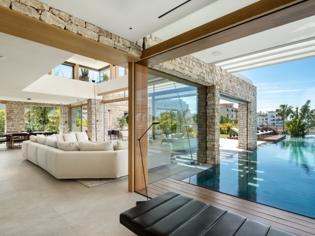 5 Schlafzimmer Villa in Nueva Andalucía