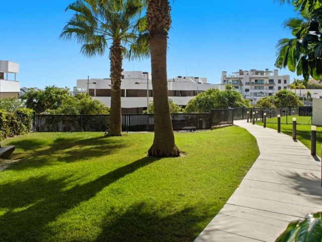 2 Makuuhuoneen Huoneisto Estepona