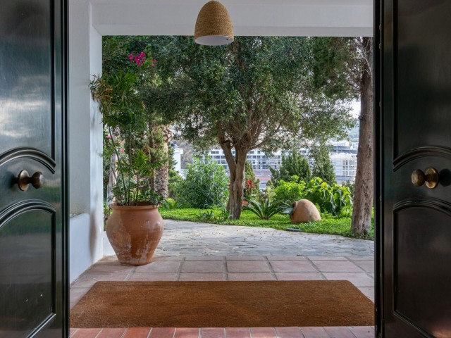 6 Schlafzimmer Villa in Fuengirola