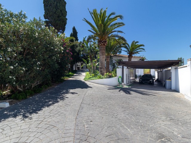 6 Schlafzimmer Villa in Fuengirola