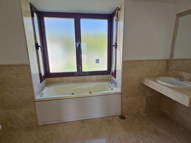 2 Makuuhuoneen Rivitalo Doña Julia